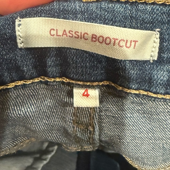 Levi’s Classic Bootcut Jeans Medium Wash Women’s Size 4 - Picture 3 of 3